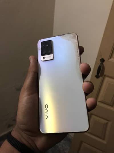 VIVO V21