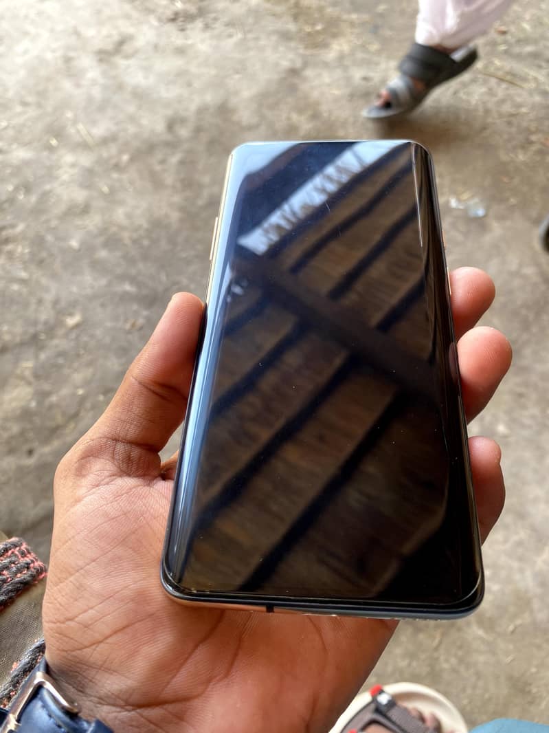 One Plus 7 Pro 3