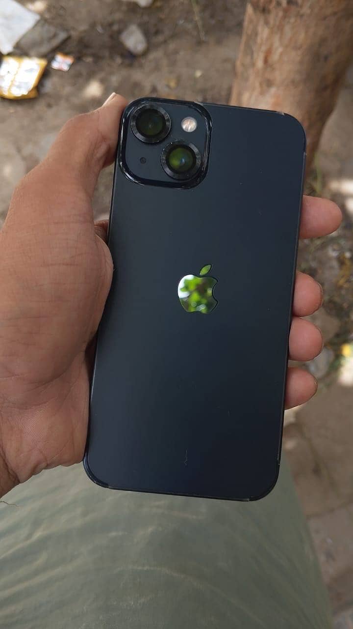Apple iPhone 13 0