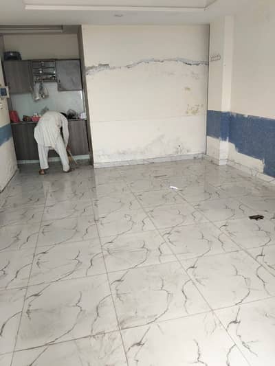 Studio unfurnished apartment available for Rent