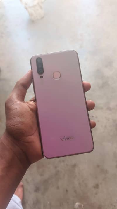 Vivo Y17