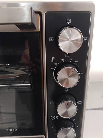 olsenmark oven important from Uea in 2 options for sale