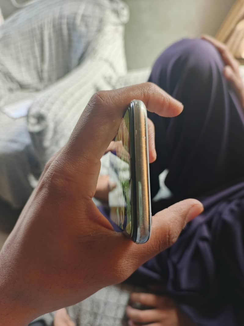Apple iPhone X 2