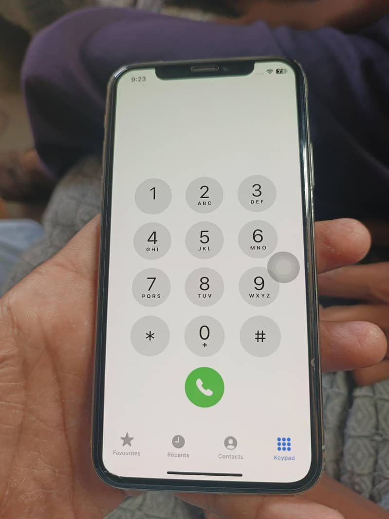 Apple iPhone X 4