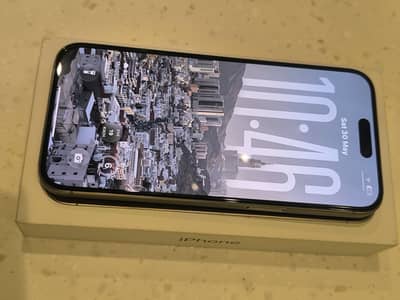 iPhone 15 pro max 256 gb with box