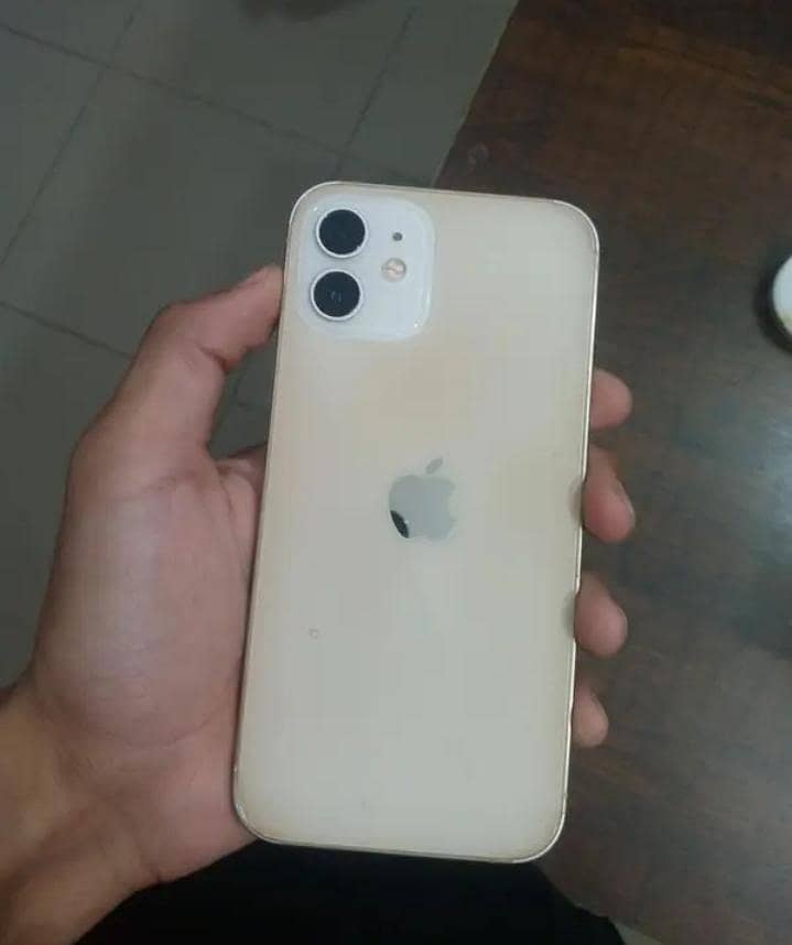 Apple iPhone 12 0