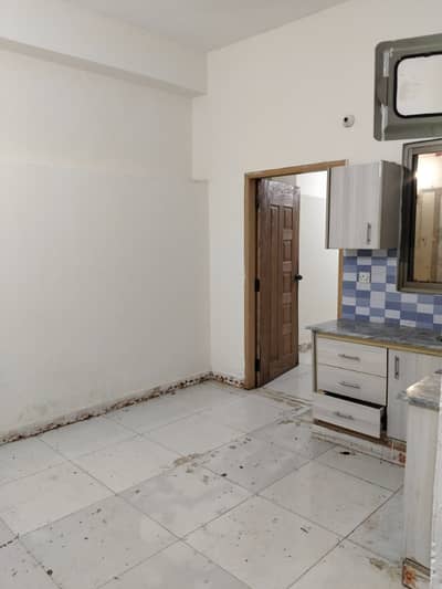 One bedroom unfurnished flat available for rent in E11