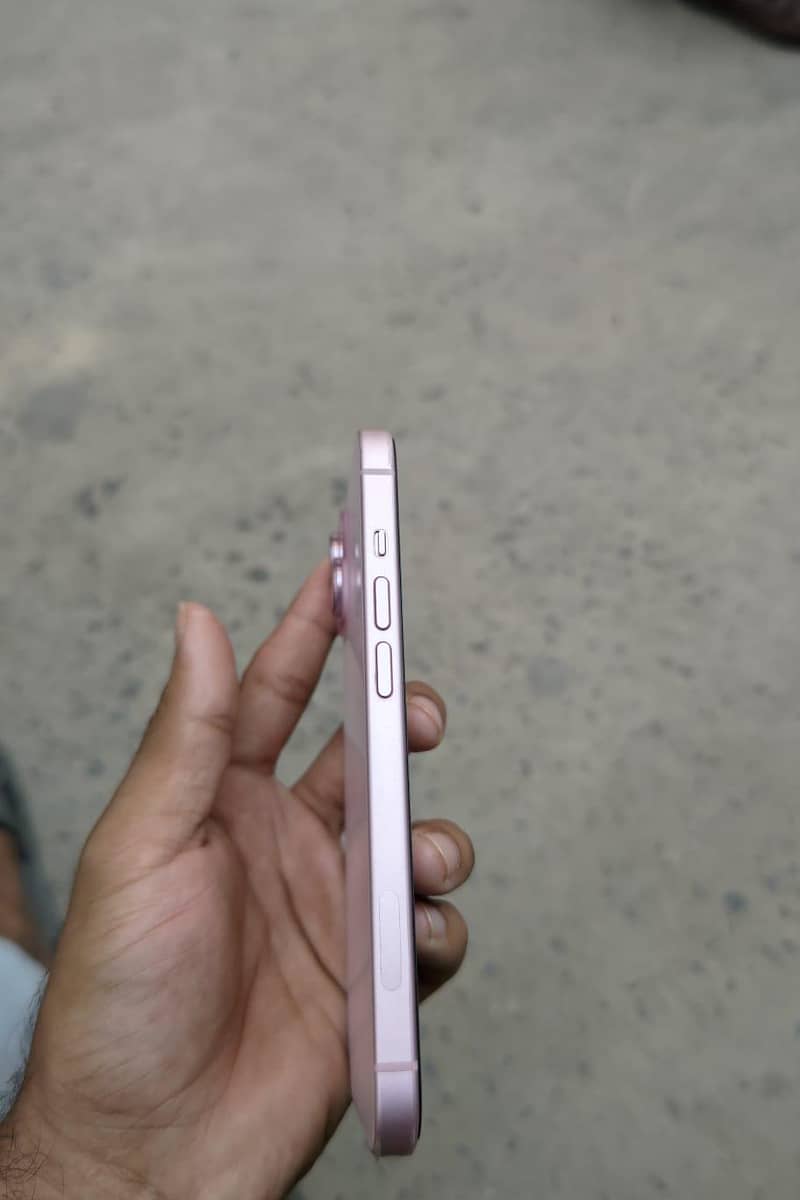 Apple iPhone 15 1
