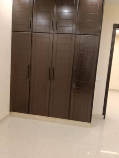 12 Marla Upper Portion For Rent In Valencia