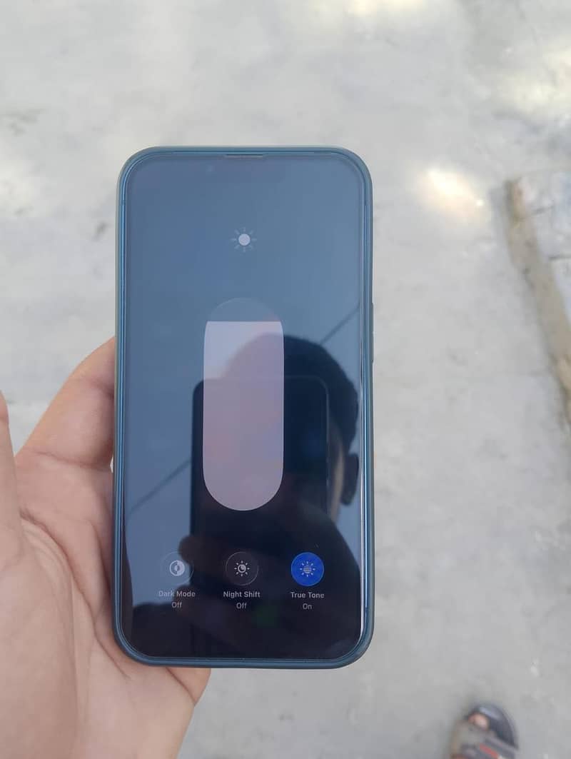 Apple iPhone 13 1