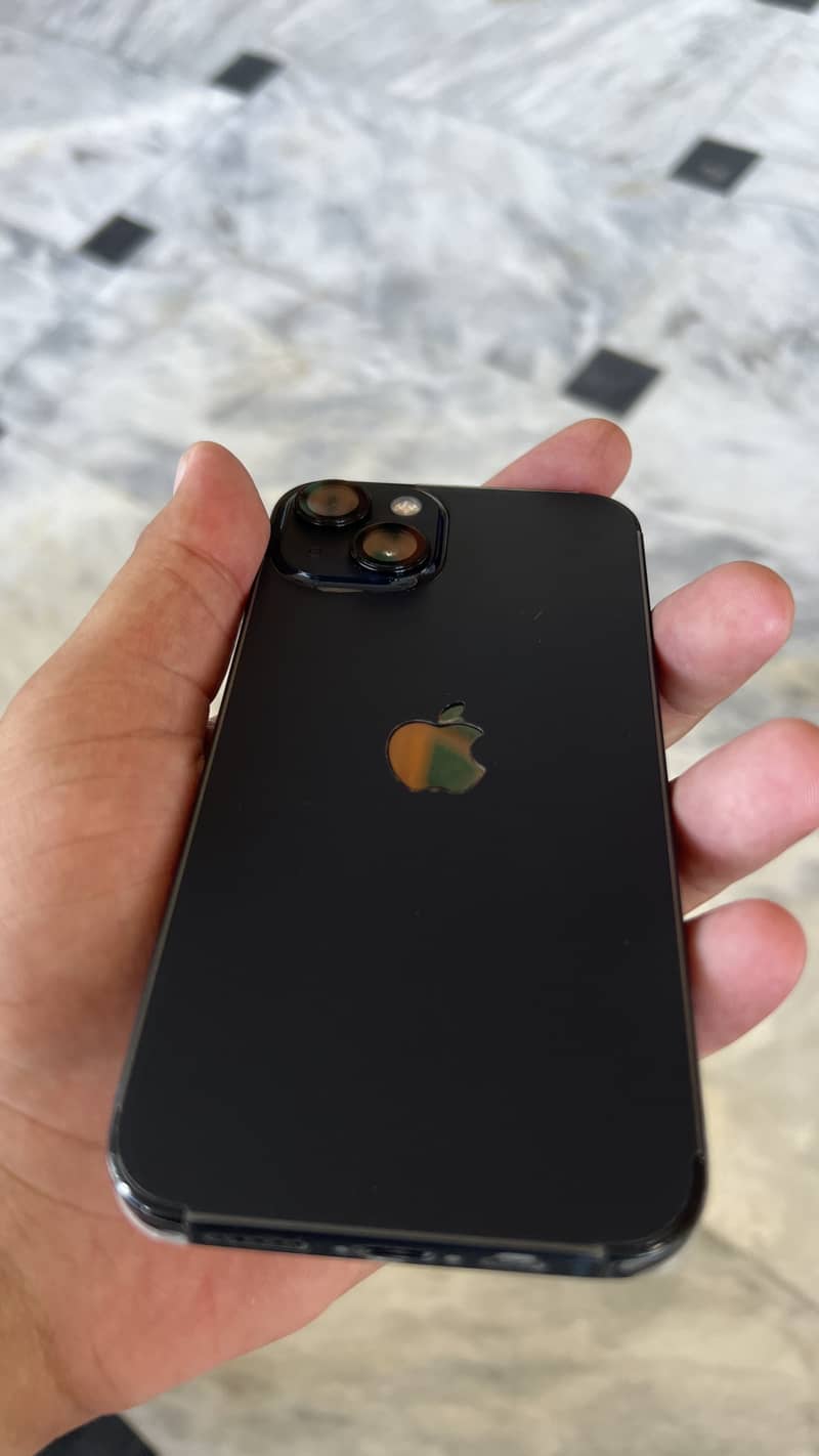Apple iPhone 13 3
