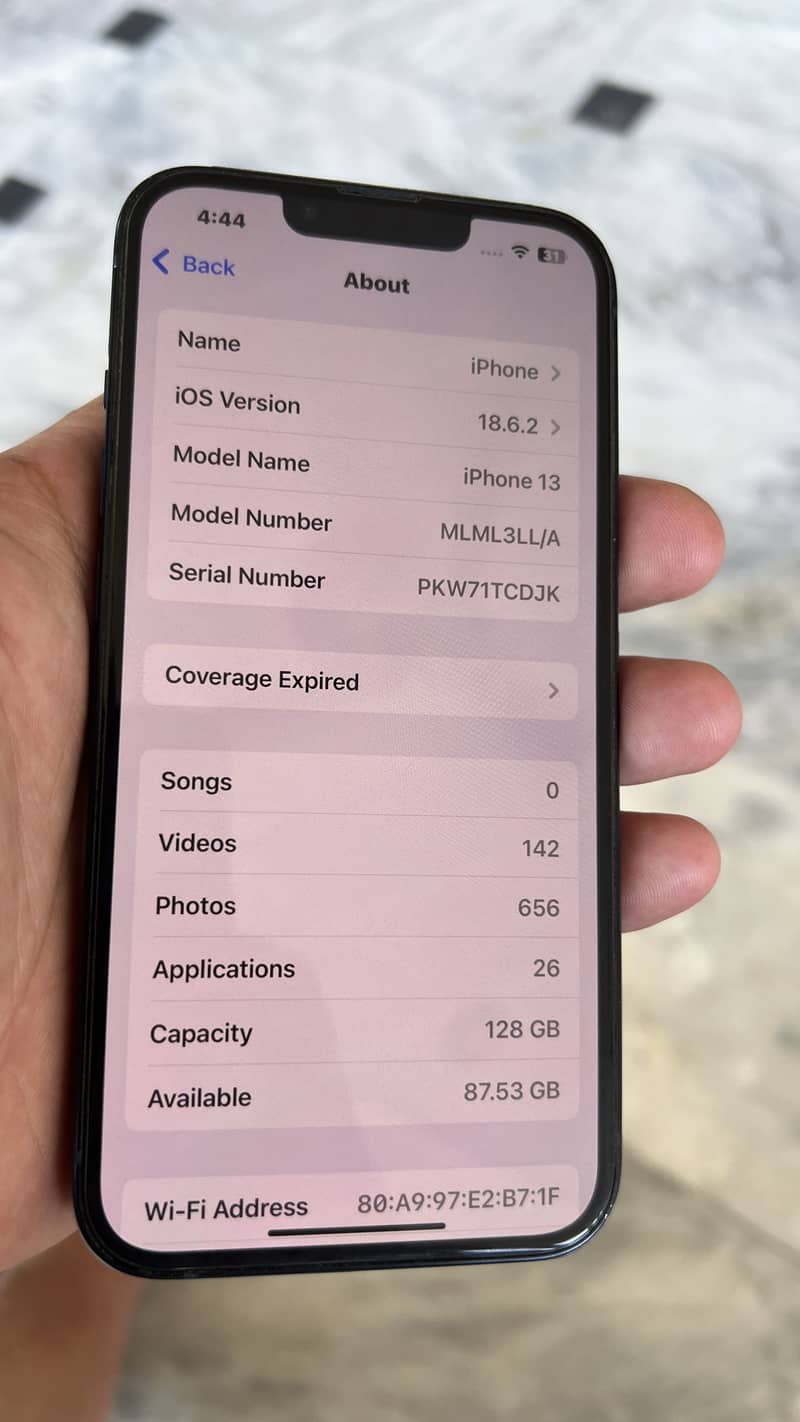Apple iPhone 13 6