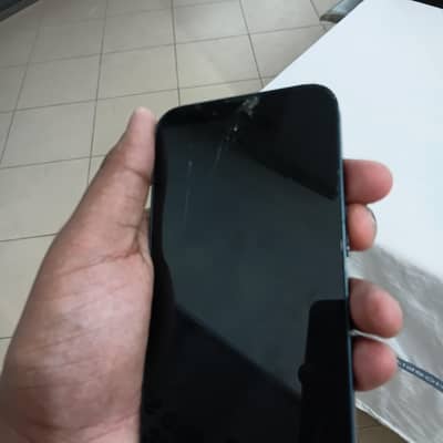 Apple iPhone 13