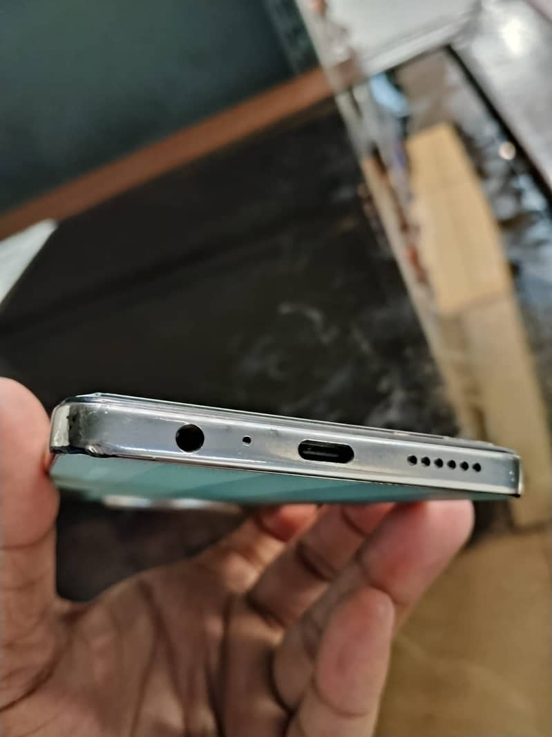 Tecno CAMON 30 1