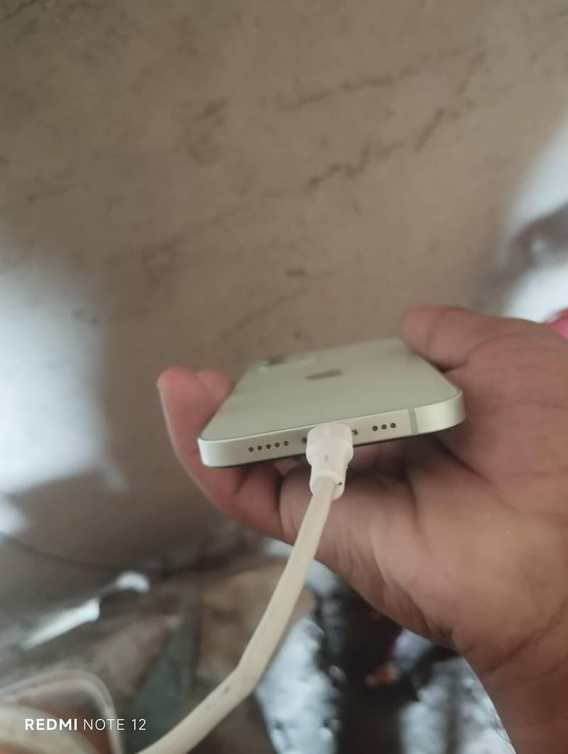 Apple iPhone 12 2
