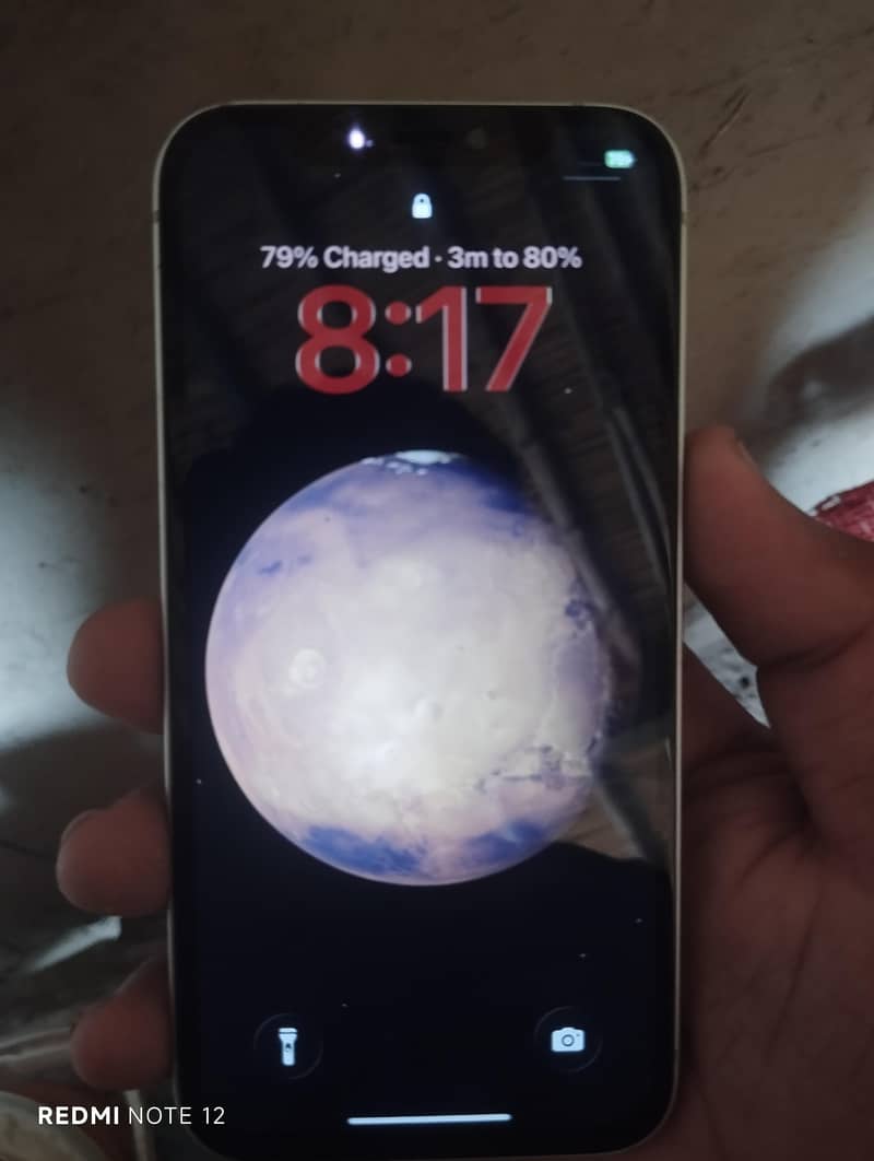 Apple iPhone 12 4
