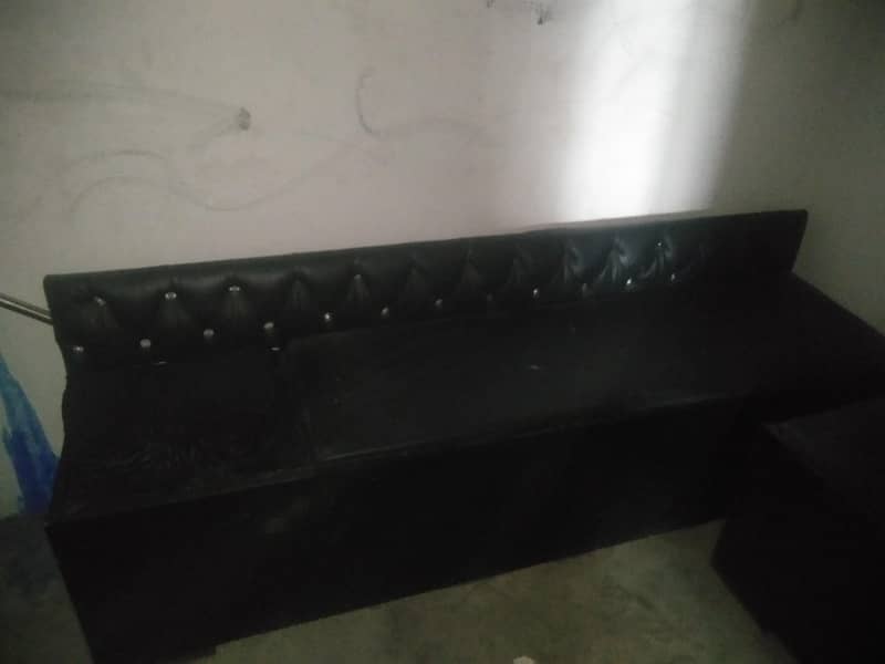 2 sofas with qushan 1