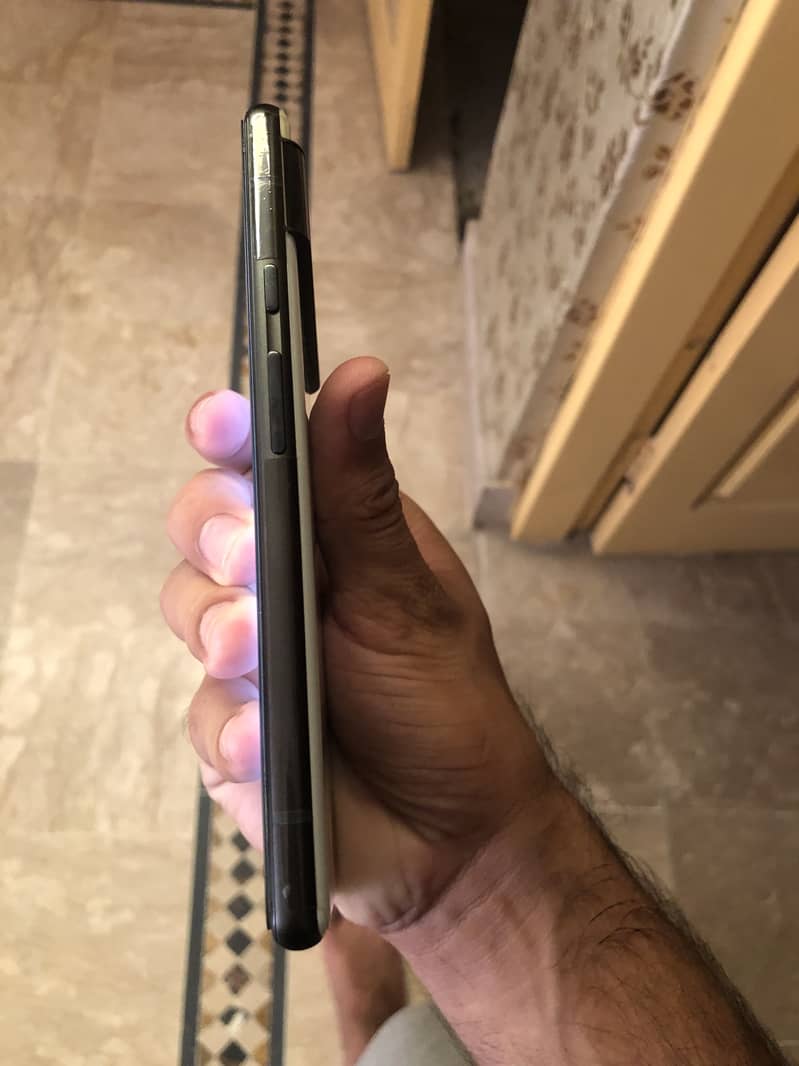 Google Pixel 6 4