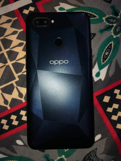 OPPO A12