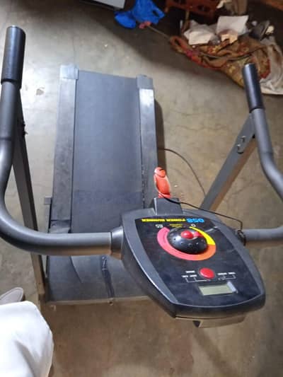 Treadmill for Sale in cheap price All ok , karachi export, Available