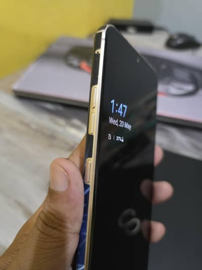 LG V60 THING Q 5G OFFICAL PTA FOR SELL AND EXCHANGE