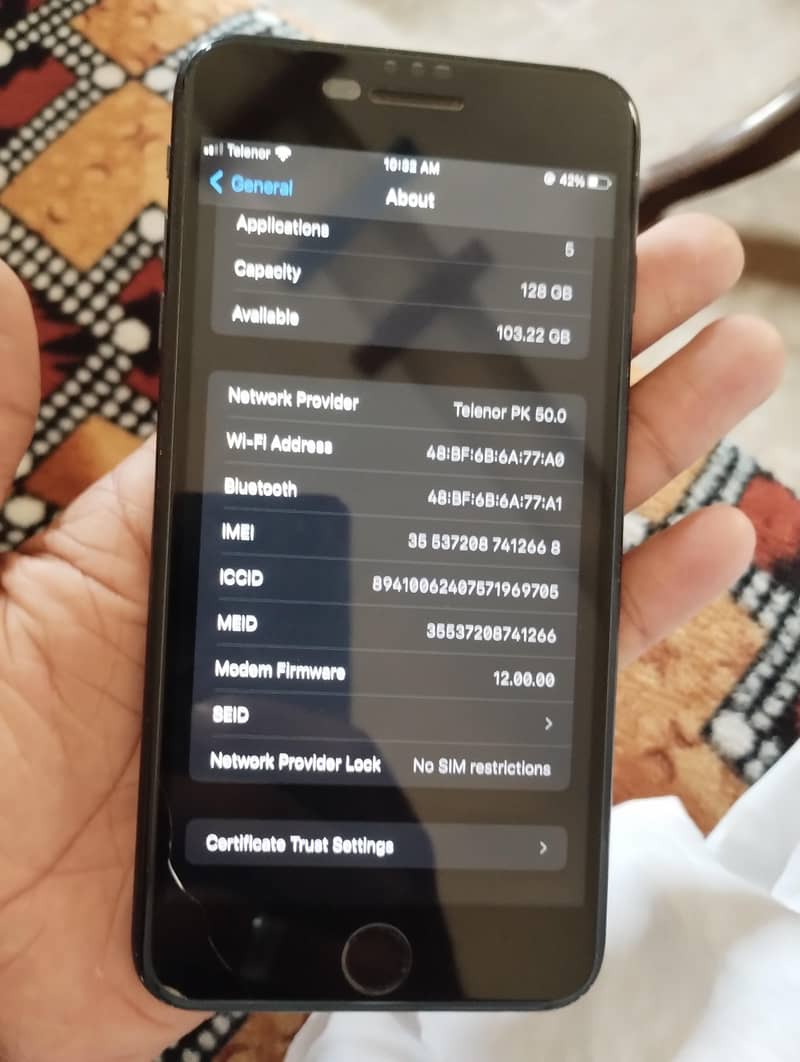 Apple iPhone 7 Plus 0