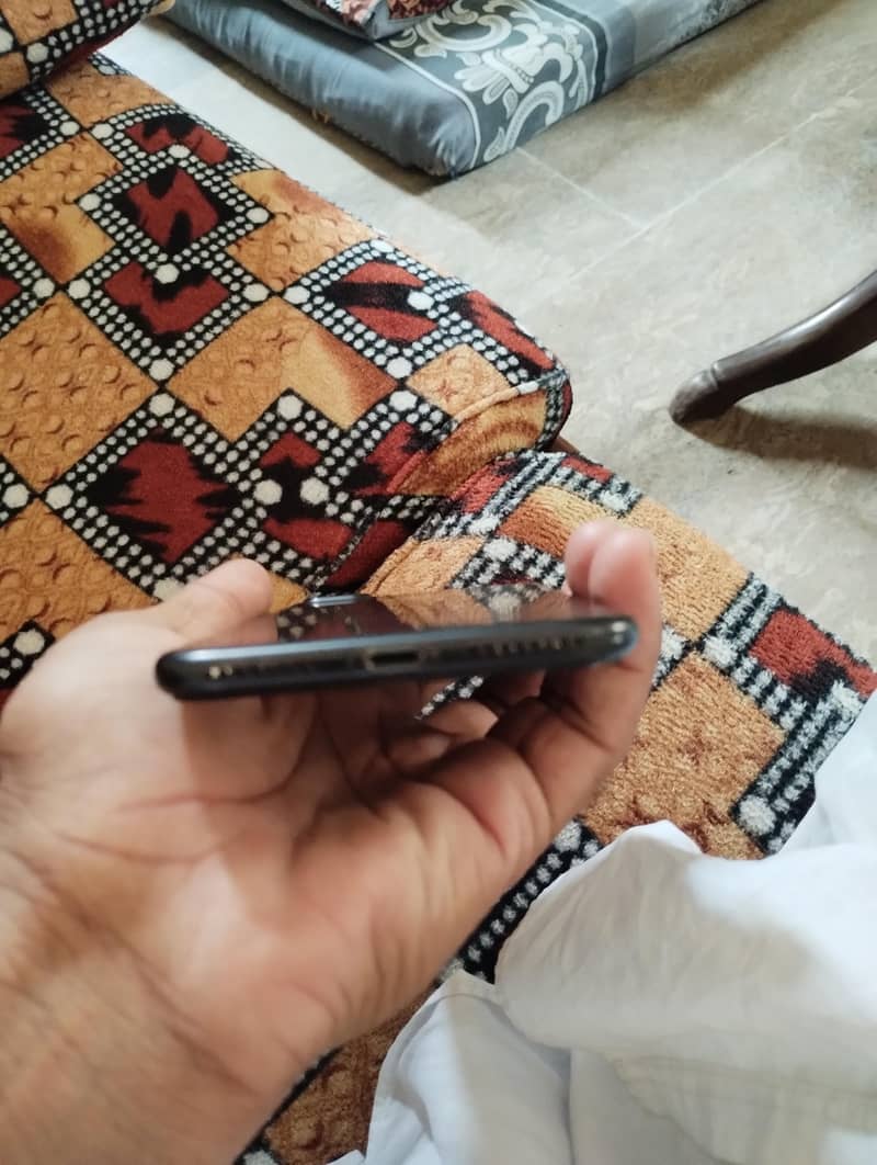 Apple iPhone 7 Plus 3