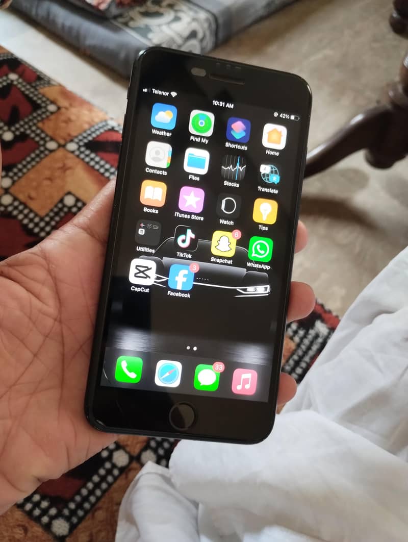 Apple iPhone 7 Plus 5