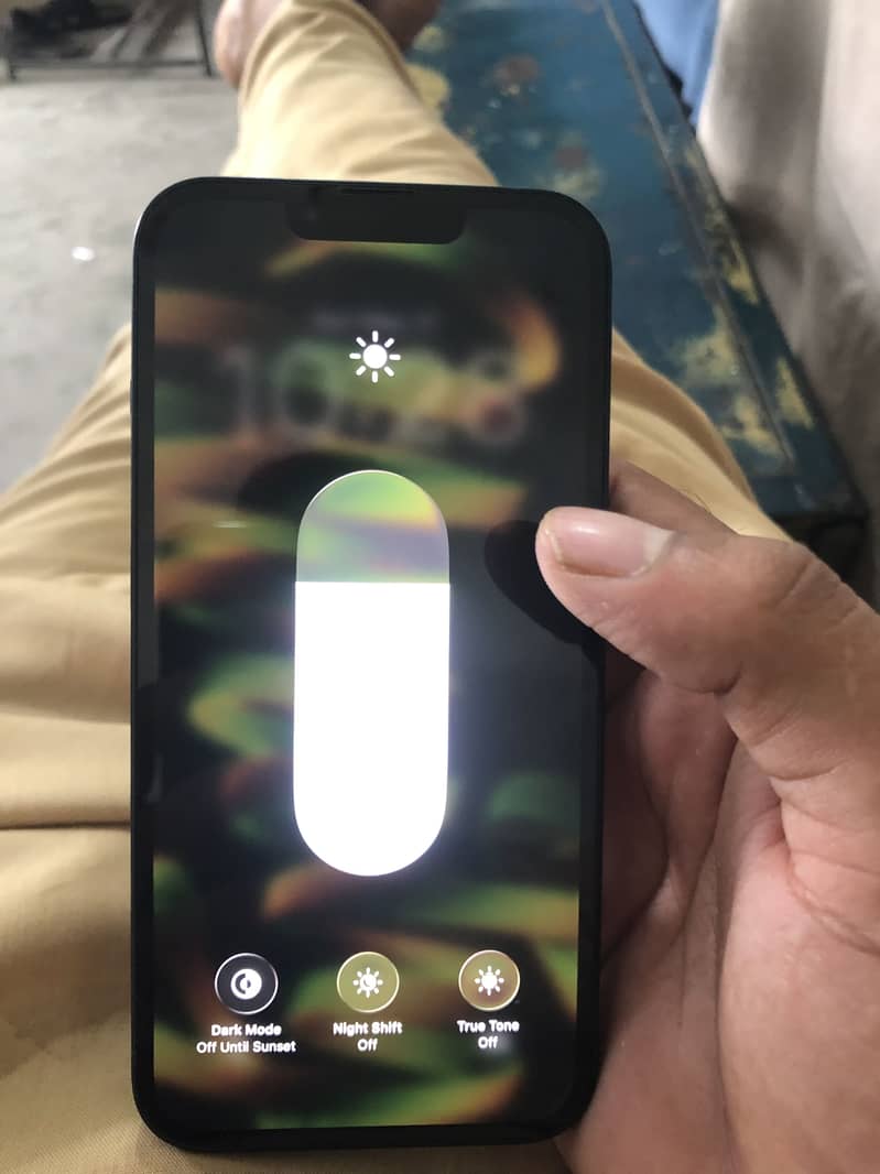 Apple iPhone 13 2