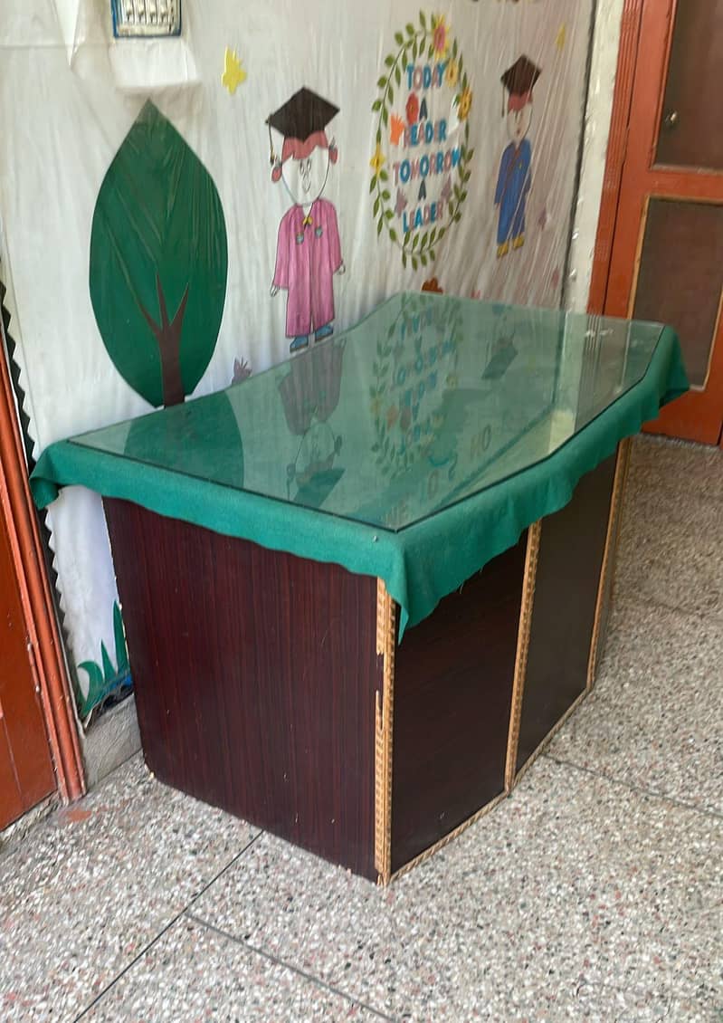 School Table 0