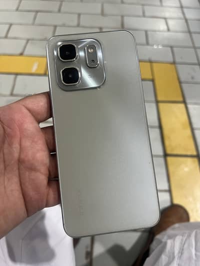 Infinix Hot 50i (6 GB 128 GB)