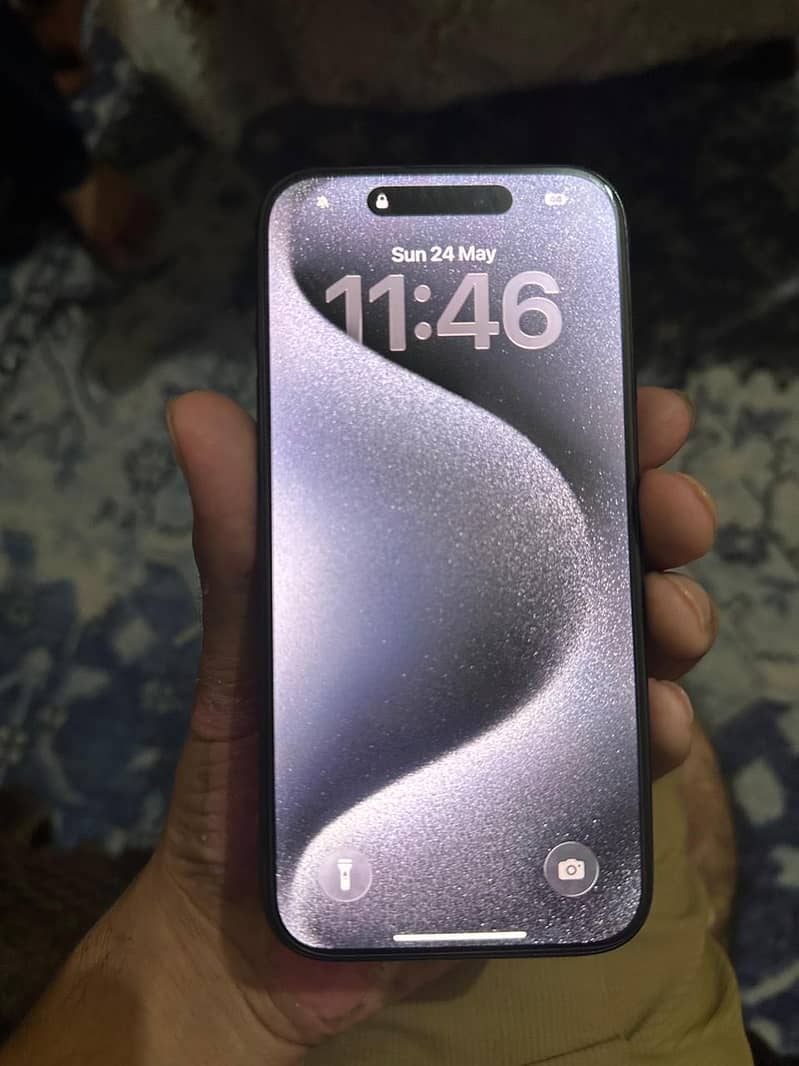 Apple iPhone 15 Pro 3