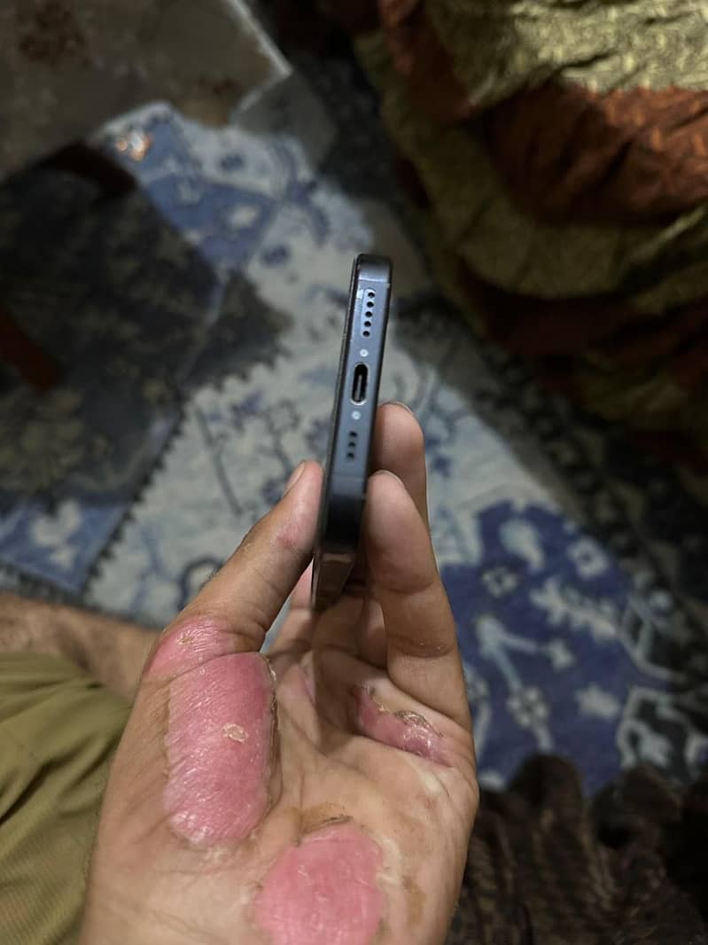 Apple iPhone 15 Pro 5