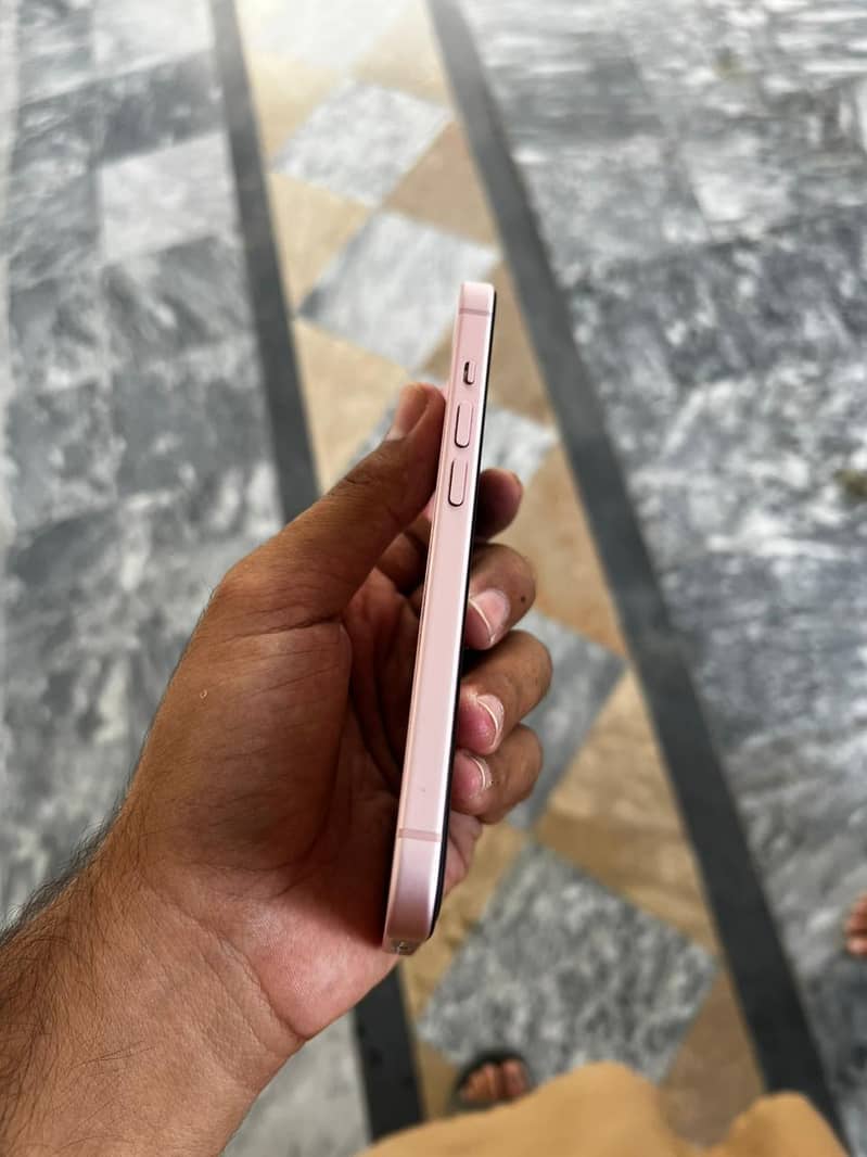 Apple iPhone 15 1