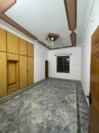 10 Marla Lower Portion For Rent