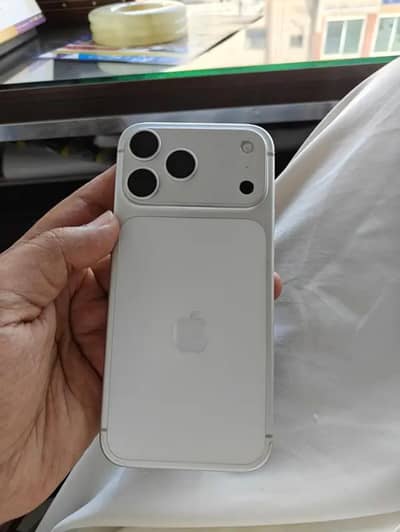 17 Pro Max JV Silver 256 Gb Silver 10/10 Lush Condition