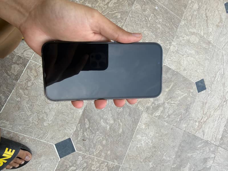 Apple iPhone 13 Pro 4