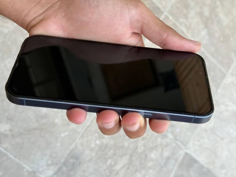Apple iPhone 13 Pro 8