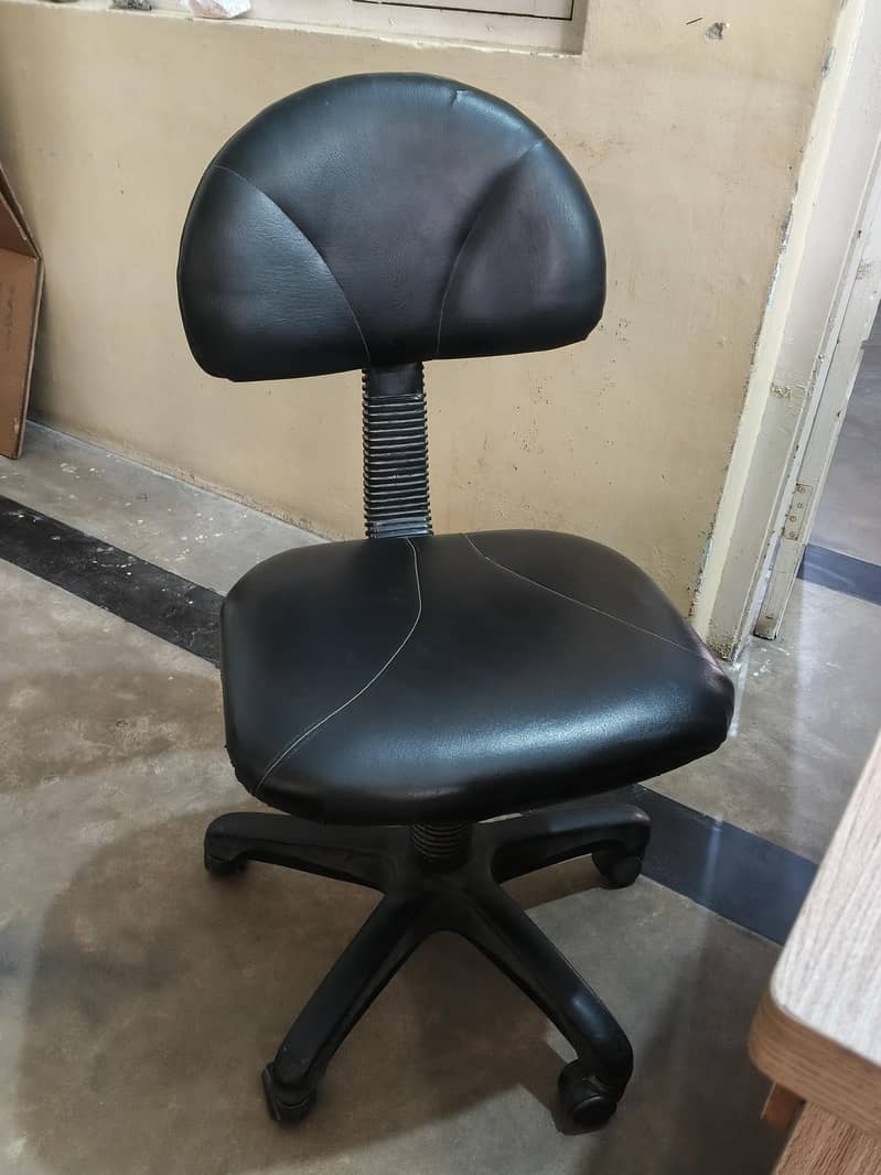 Study Table with Chair 7
