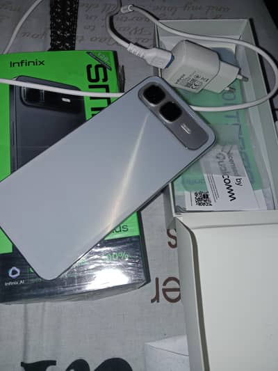 Infinix smart 10 plus 4+4/128