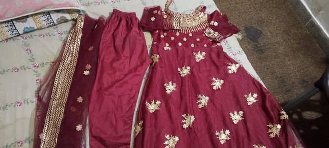ek ek bar dres use howa hai kahi sa b ruf khrb phata howa nhi hai