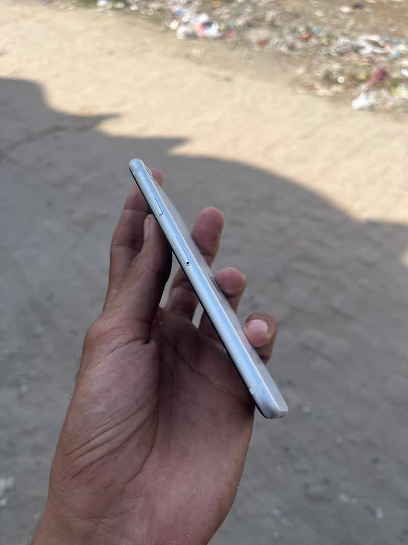 Apple iPhone SE 2