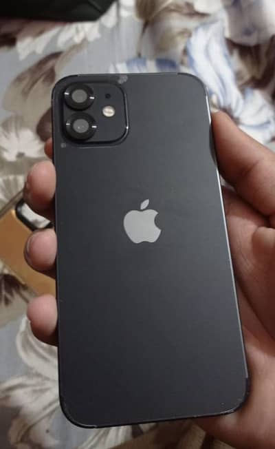 Apple iPhone 12