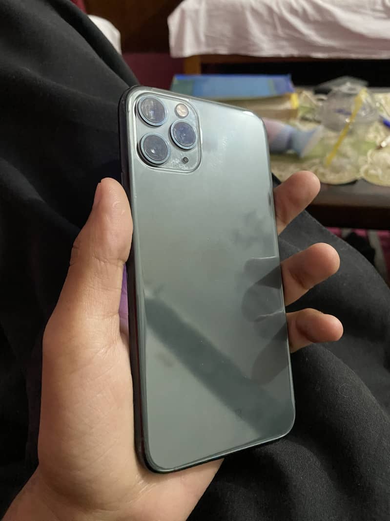 Apple iPhone 11 Pro 3