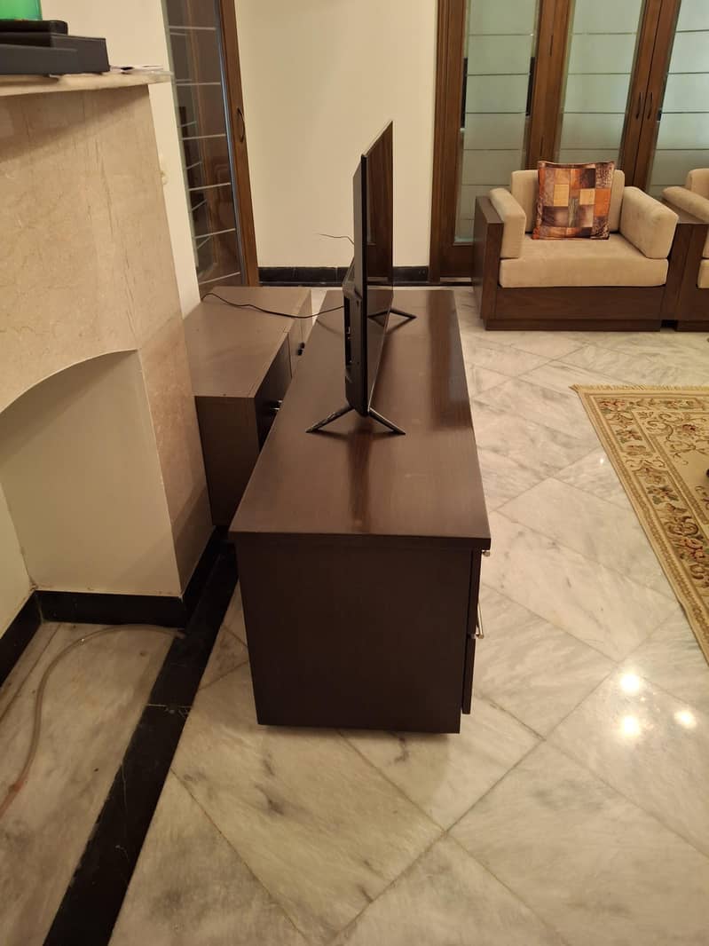 TV console 2