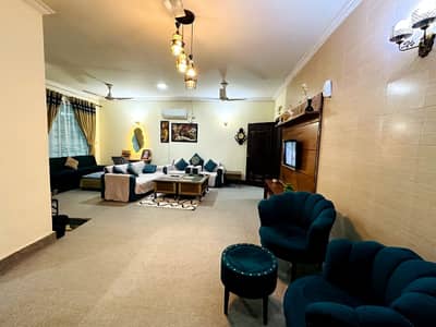 Per day fully furnished flat available for rent