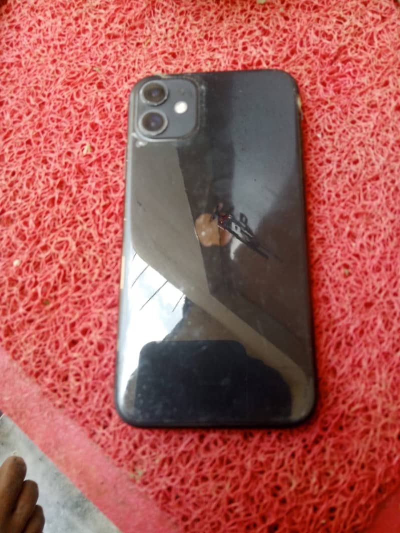 Apple iPhone 11 3