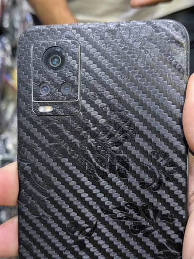 Vivo V20 daba Sath hai back beark hai panel mein shapaaa TikTok ka