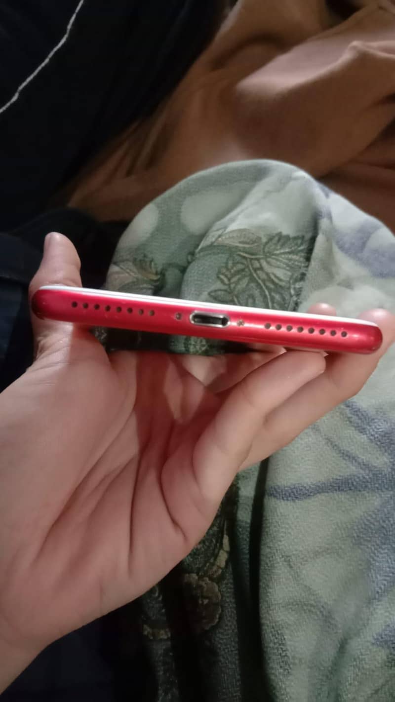 Apple iPhone 7 Plus 5