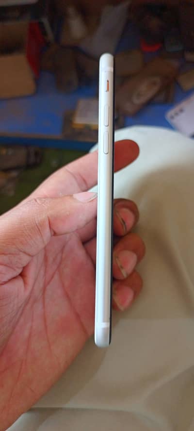 64 GB memory 97 percent battery health
